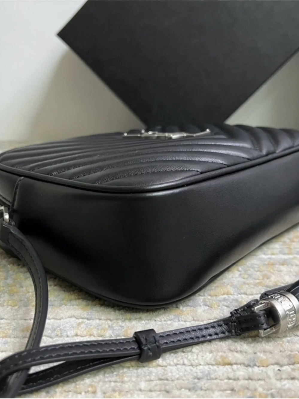 Saint Laurent Black Chevron Quilted Leather Camera Crossbody - Picture 5 of 7